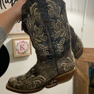 Women’s Square Toe Boots